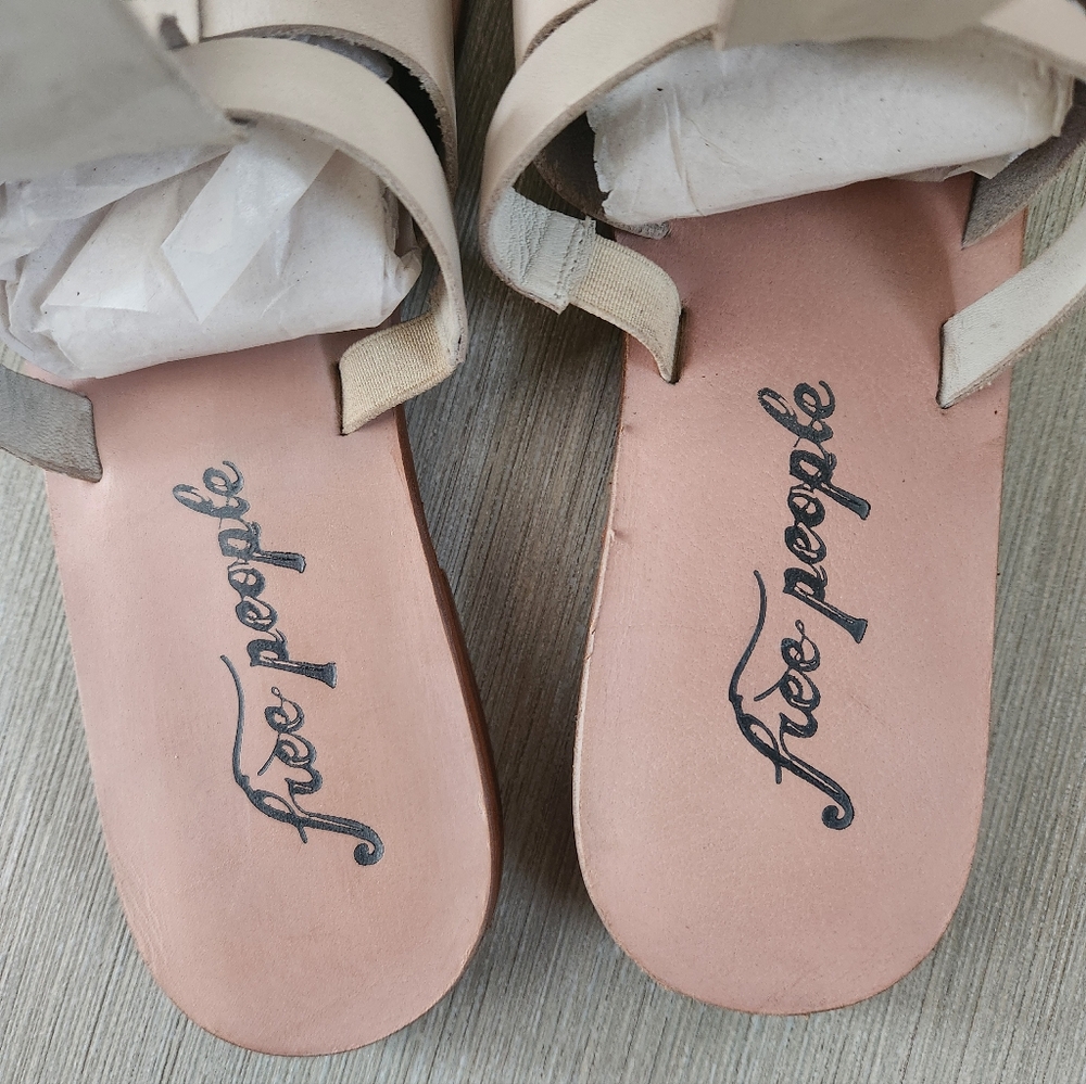 FREE PEOPLE Long Weekend Sandals ~Off White **NEW - Picture 6 of 10